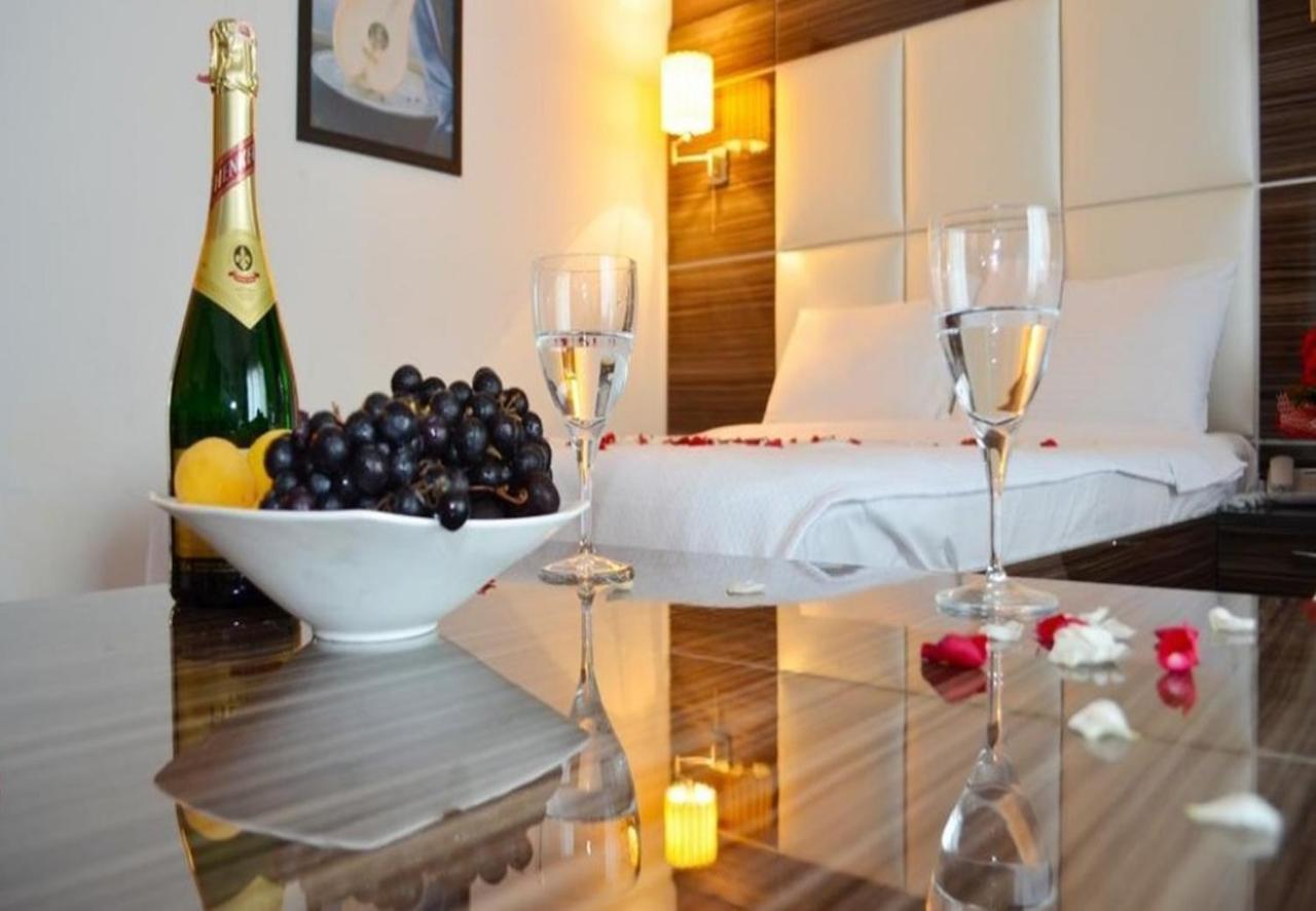Red House Vip Apartmant Suites Istanbul Eksteriør billede