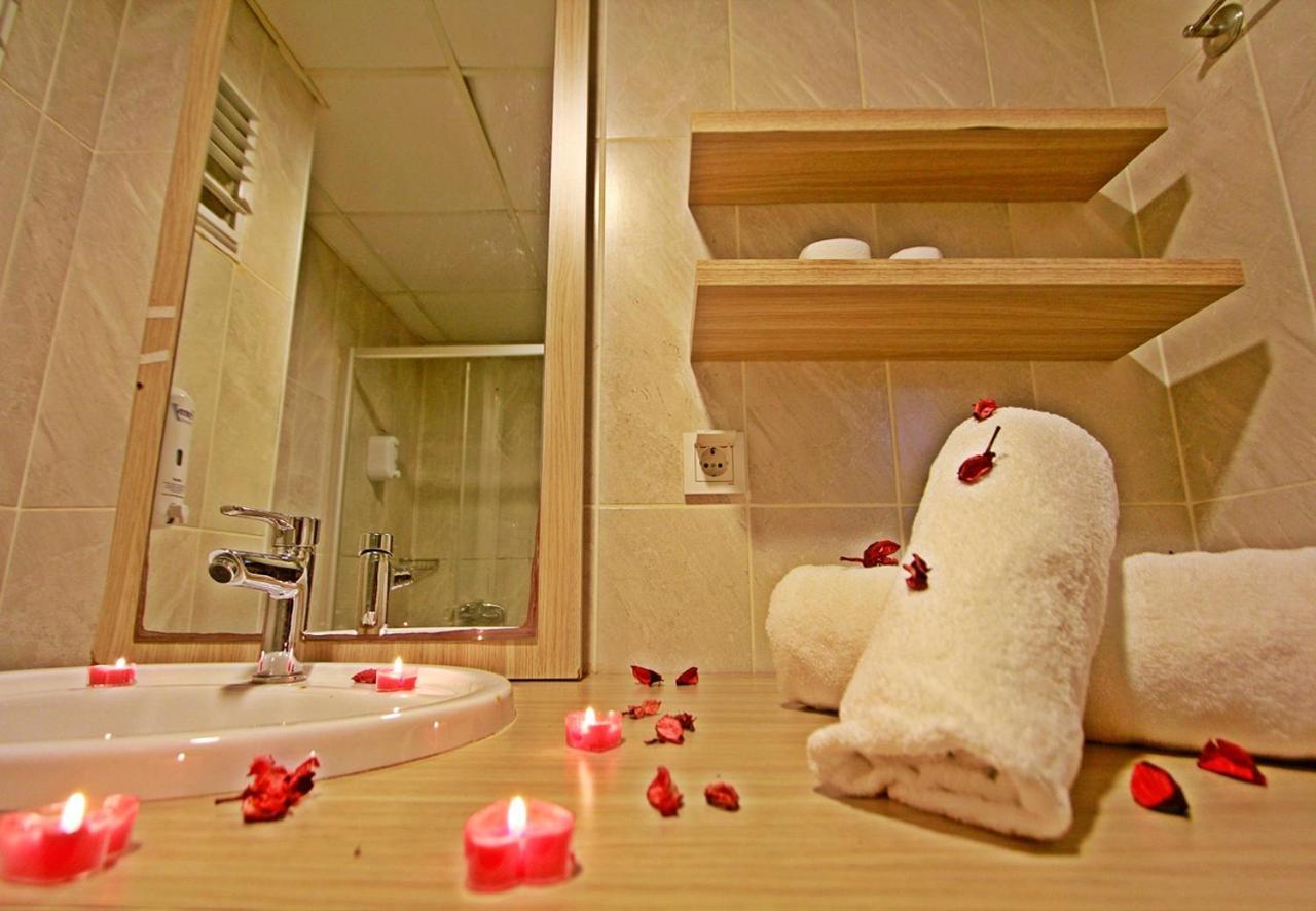 Red House Vip Apartmant Suites Istanbul Eksteriør billede